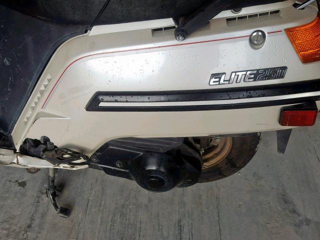 JH2MF0105GK100888 - 1986 HONDA CH250 WHITE photo 7