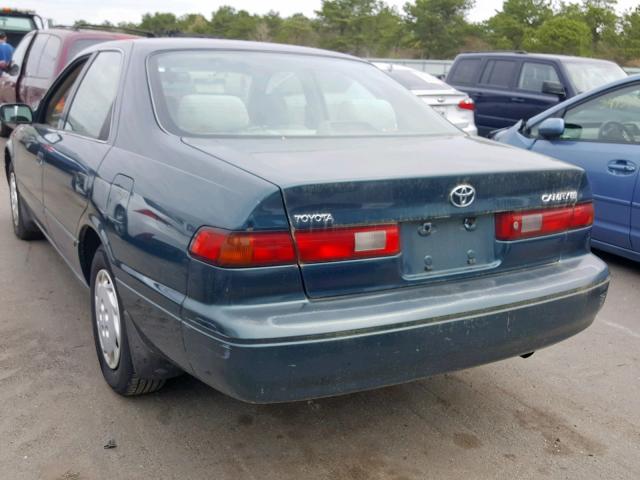 JT2BG22KXW0245940 - 1998 TOYOTA CAMRY CE GREEN photo 3