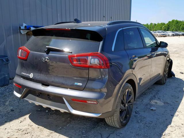 KNDCC3LC8J5133914 - 2018 KIA NIRO EX GRAY photo 4