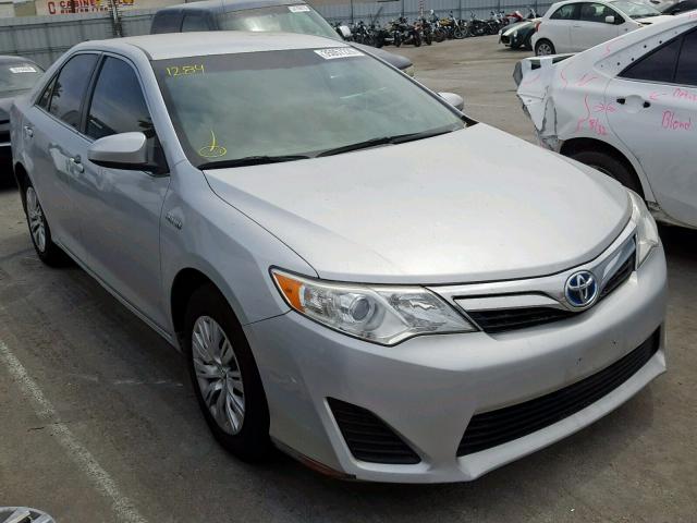 4T1BD1FK2EU121183 - 2014 TOYOTA CAMRY HYBR SILVER photo 1