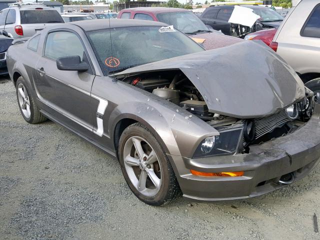 1ZVHT82H055205823 - 2005 FORD MUSTANG GT GRAY photo 1