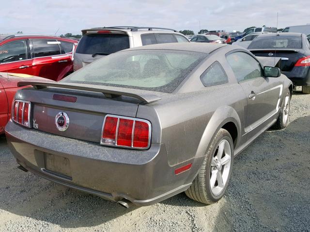 1ZVHT82H055205823 - 2005 FORD MUSTANG GT GRAY photo 4