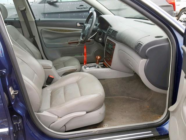 WVWPD63B24P320422 - 2004 VOLKSWAGEN PASSAT GLS BLUE photo 5