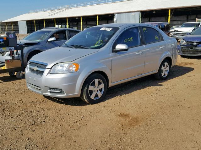 KL1TD56E89B313050 - 2009 CHEVROLET AVEO LS SILVER photo 2