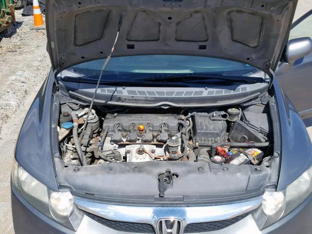 2HGFA16609H359416 - 2009 HONDA CIVIC LX-S ნაცრისფერი ფოტო 7