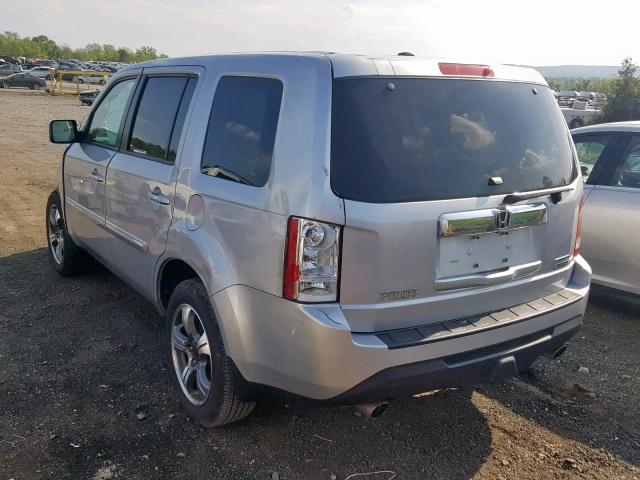 5FNYF4H38FB069486 - 2015 HONDA PILOT SE SILVER photo 3