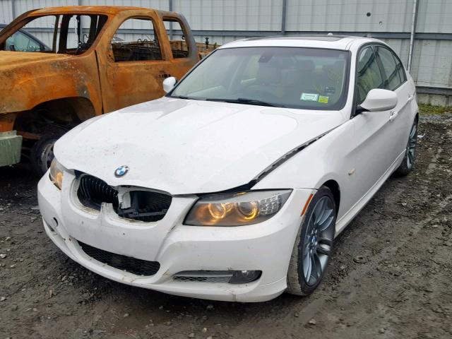 WBAPN7C55BA781916 - 2011 BMW 335 D WHITE photo 2