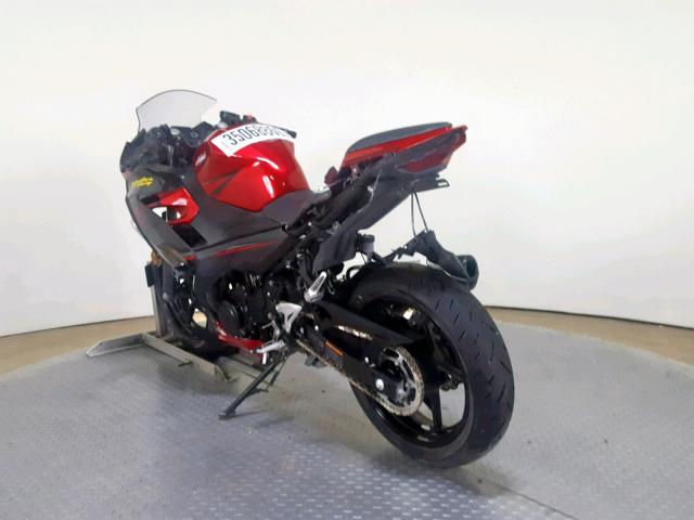 JKAEXKG17KDA29550 - 2019 KAWASAKI EX400 RED photo 6