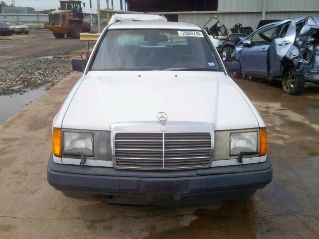 WDBEA30D6KA875666 - 1989 MERCEDES-BENZ 300 E WHITE photo 9