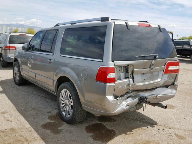 5LMFL27528LJ15815 - 2008 LINCOLN NAVIGATOR SILVER photo 3