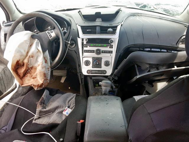 1G1ZC5EBXAF299512 - 2010 CHEVROLET MALIBU 1LT WHITE photo 9