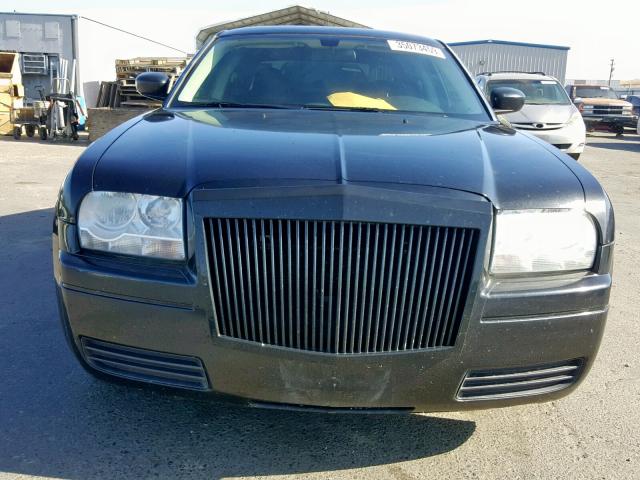 2C3KA43R18H292017 - 2008 CHRYSLER 300 LX BLACK photo 9