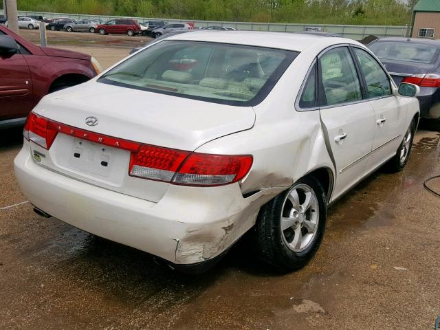 KMHFC46F97A142626 - 2007 HYUNDAI AZERA SE WHITE photo 4