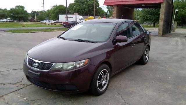 KNAFU4A20B5358577 - 2011 KIA FORTE EX MAROON photo 2