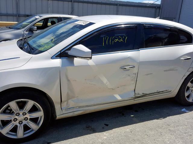 1G4GD5E32CF127445 - 2012 BUICK LACROSSE P WHITE photo 9