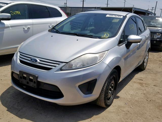 3FADP4AJ7CM218696 - 2012 FORD FIESTA S SILVER photo 2