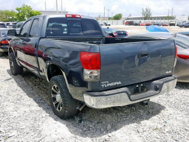 5TFBV54137X019685 - 2007 TOYOTA TUNDRA DOU GRAY photo 3