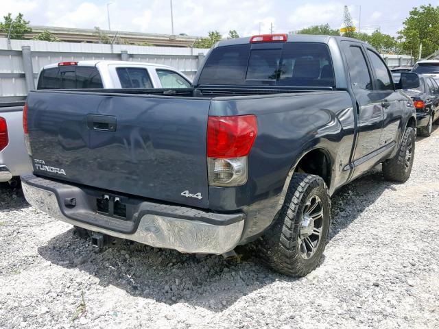 5TFBV54137X019685 - 2007 TOYOTA TUNDRA DOU GRAY photo 4