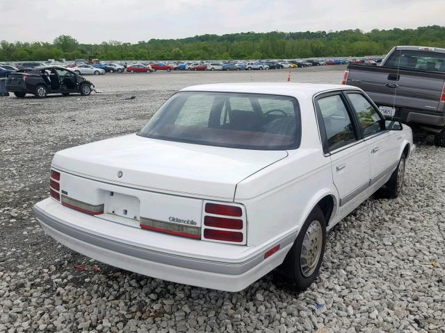 1G3AG55M0R6418402 - 1994 OLDSMOBILE CUTLASS CI თეთრი ფოტო 4