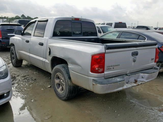 1D7HE48N18S515879 - 2008 DODGE DAKOTA QUA SILVER photo 3