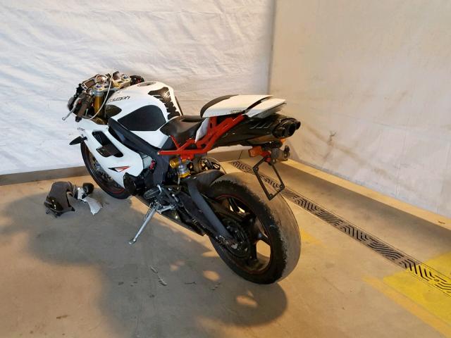 SMTD03NSXCT504119 - 2012 TRIUMPH MOTORCYCLE DAYTONA 67 WHITE photo 3