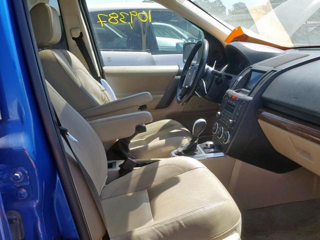 SALFT24N49H139168 - 2009 LAND ROVER LR2 HSE TE BLUE photo 5