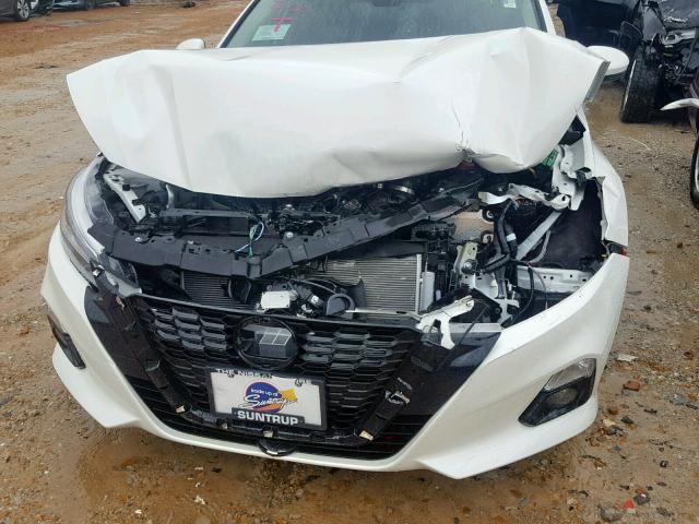 1N4BL4EV7KC107999 - 2019 NISSAN ALTIMA SL WHITE photo 9