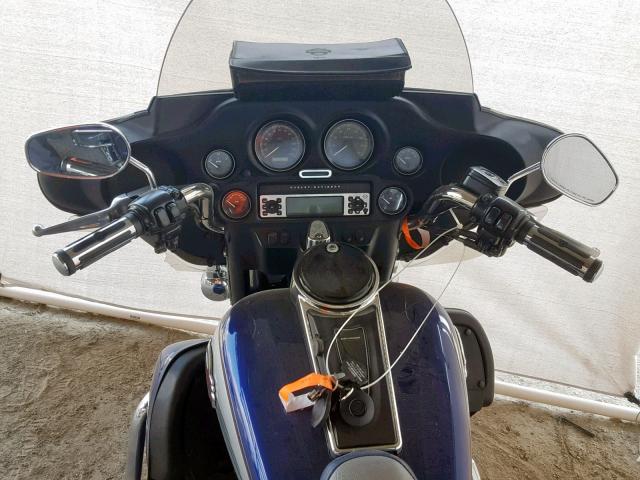 1HD1FCW136Y693501 - 2006 HARLEY-DAVIDSON FLHTCUI BLUE photo 9