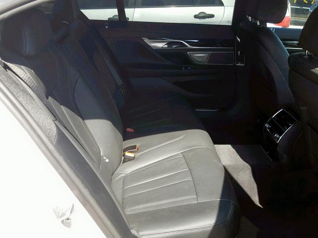WBA7E2C3XHG740835 - 2017 BMW 740 I WHITE photo 6