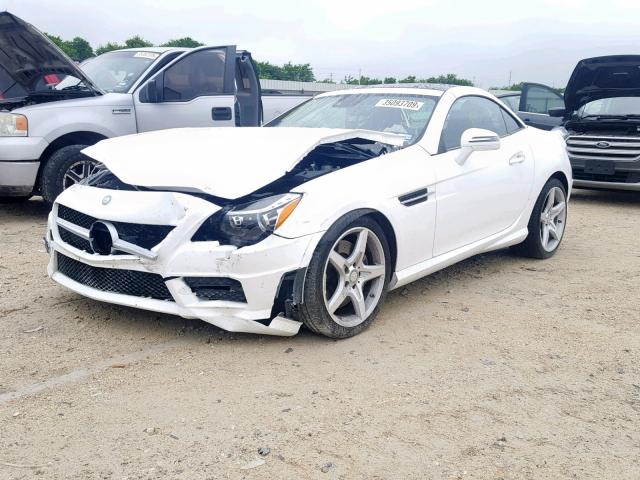 WDDPK5HA6GF117257 - 2016 MERCEDES-BENZ SLK 350 WHITE photo 2