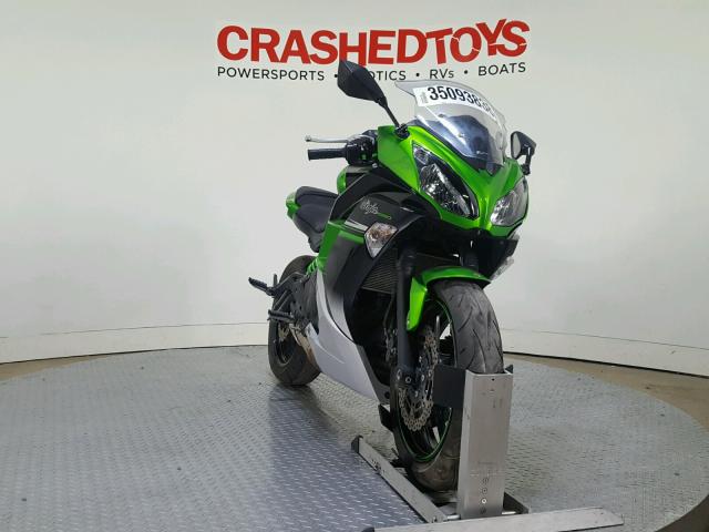 JKAEXEE14GDA21787 - 2016 KAWASAKI EX650 E GREEN photo 2