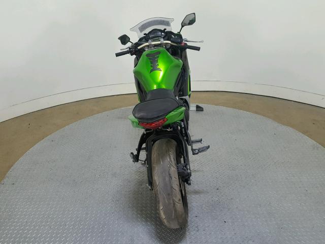 JKAEXEE14GDA21787 - 2016 KAWASAKI EX650 E GREEN photo 9
