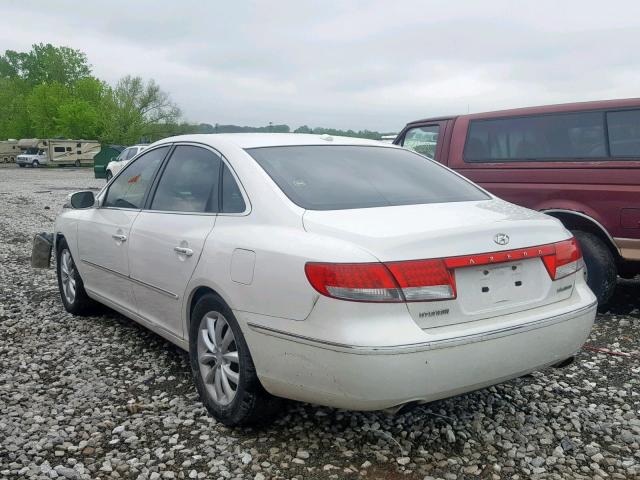 KMHFC46FX8A305866 - 2008 HYUNDAI AZERA SE WHITE photo 3