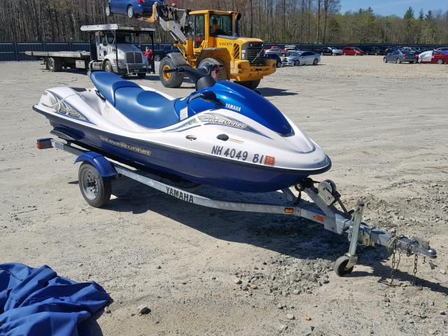 USYAMC9121G30 - 2004 YAMAHA WAVERUNNER WHITE photo 1