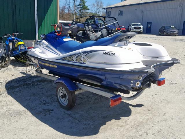 USYAMC9121G30 - 2004 YAMAHA WAVERUNNER WHITE photo 3