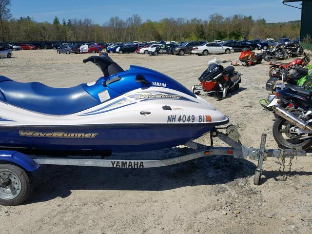 USYAMC9121G30 - 2004 YAMAHA WAVERUNNER WHITE photo 5