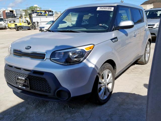 KNDJP3A59F7781306 - 2015 KIA SOUL + SILVER photo 2