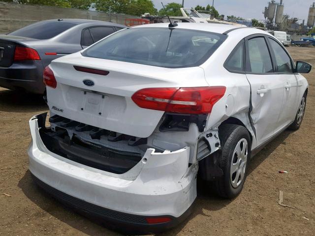 1FADP3E25FL358099 - 2015 FORD FOCUS S WHITE photo 4