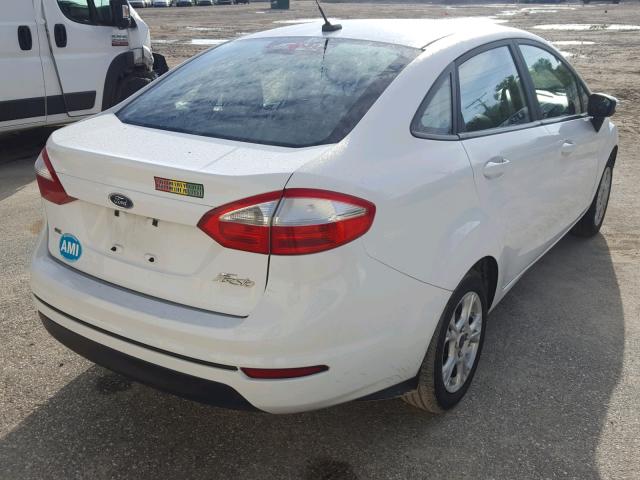 3FADP4BJ5GM111568 - 2016 FORD FIESTA SE WHITE photo 4