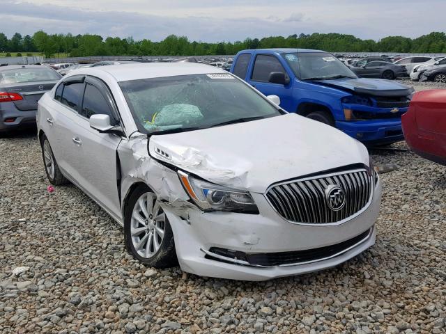 1G4GB5G30FF137415 - 2015 BUICK LACROSSE WHITE photo 1