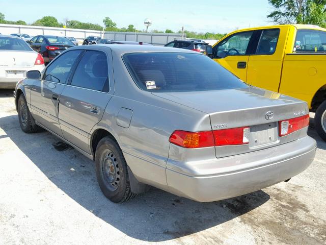 4T1BG22K3YU697808 - 2000 TOYOTA CAMRY CE BEIGE photo 3