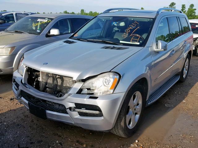 4JGBF7BE1CA802768 - 2012 MERCEDES-BENZ GL 450 4MA SILVER photo 2