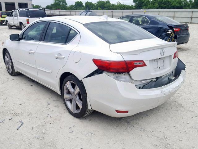 19VDE1F72EE004605 - 2014 ACURA ILX 20 TEC WHITE photo 3