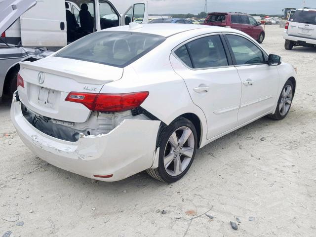 19VDE1F72EE004605 - 2014 ACURA ILX 20 TEC WHITE photo 4