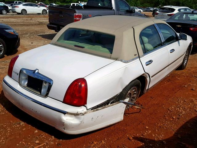 1LNHM83W41Y610827 - 2001 LINCOLN TOWN CAR C WHITE photo 4