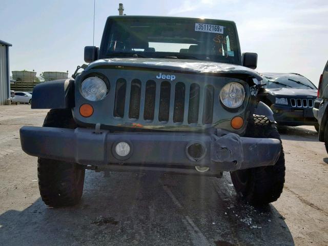 1J4GA2D11BL526689 - 2011 JEEP WRANGLER S GREEN photo 9
