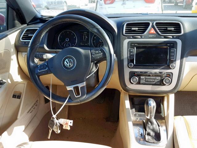 WVWBW7AH7CV013341 - 2012 VOLKSWAGEN EOS KOMFOR RED photo 9