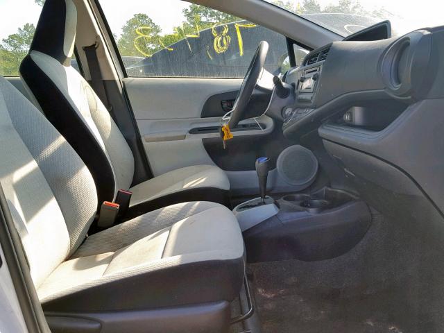 JTDKDTB3XC1506164 - 2012 TOYOTA PRIUS C WHITE photo 5