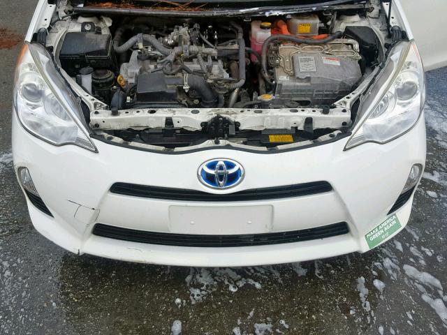 JTDKDTB3XC1506164 - 2012 TOYOTA PRIUS C WHITE photo 7