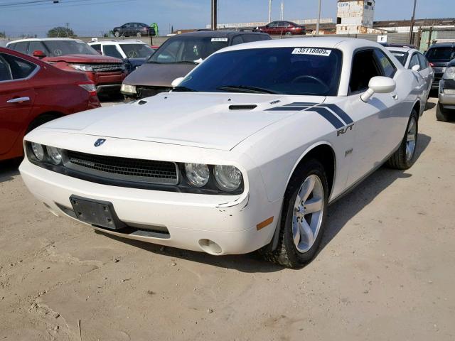 2B3LJ54T69H611477 - 2009 DODGE CHALLENGER WHITE photo 2